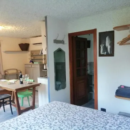 Casetta Del Molo Feriehus *